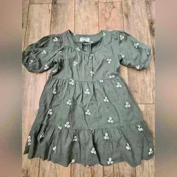 OLD NAVY green flower girls dress size 8  (m) - Picture 1 of 6
